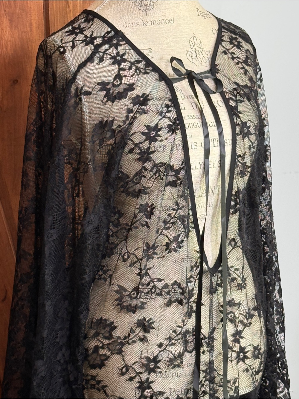 Long Lace Batwing See Through Robe - Picture 6 of 10